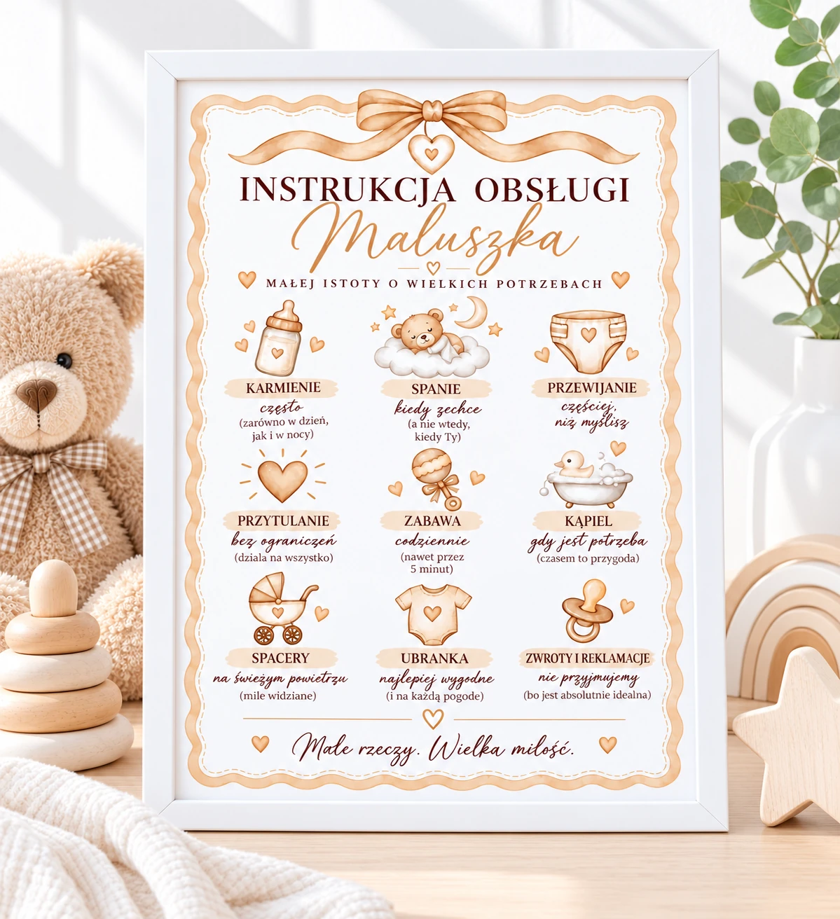 Instrukcja Obsługi Maluszka - beżowy plakat z ramką